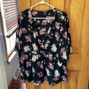 Torrid Black Floral Peplum Top